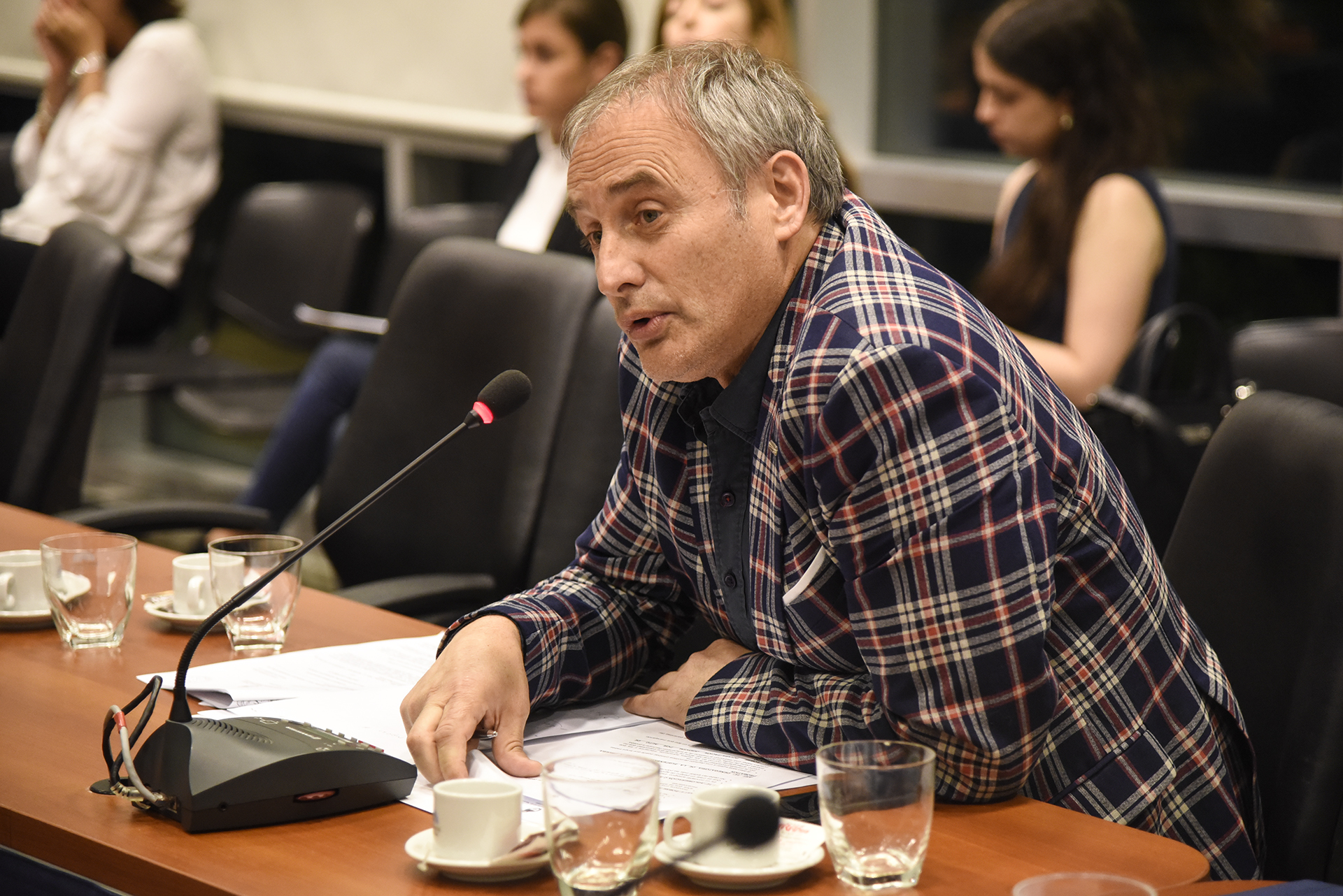 Galeria de imagenes de la noticia VIOLENCIA EN EL FÚTBOL: DEBATEN EL PROYECTO QUE AVANZA CONTRA LAS BARRASBRAVAS